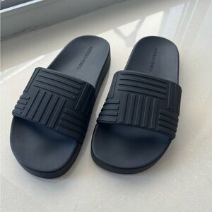 Bottega Veneta Rubber Replica Black Slides SZ 39